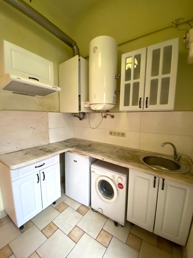 Квартира В Центрі На Вулиці Валова 21 Lviv Bagian luar foto