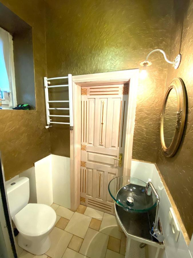 Квартира В Центрі На Вулиці Валова 21 Lviv Bagian luar foto