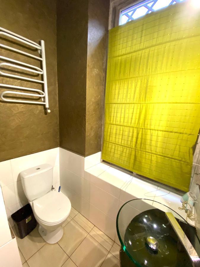 Квартира В Центрі На Вулиці Валова 21 Lviv Bagian luar foto
